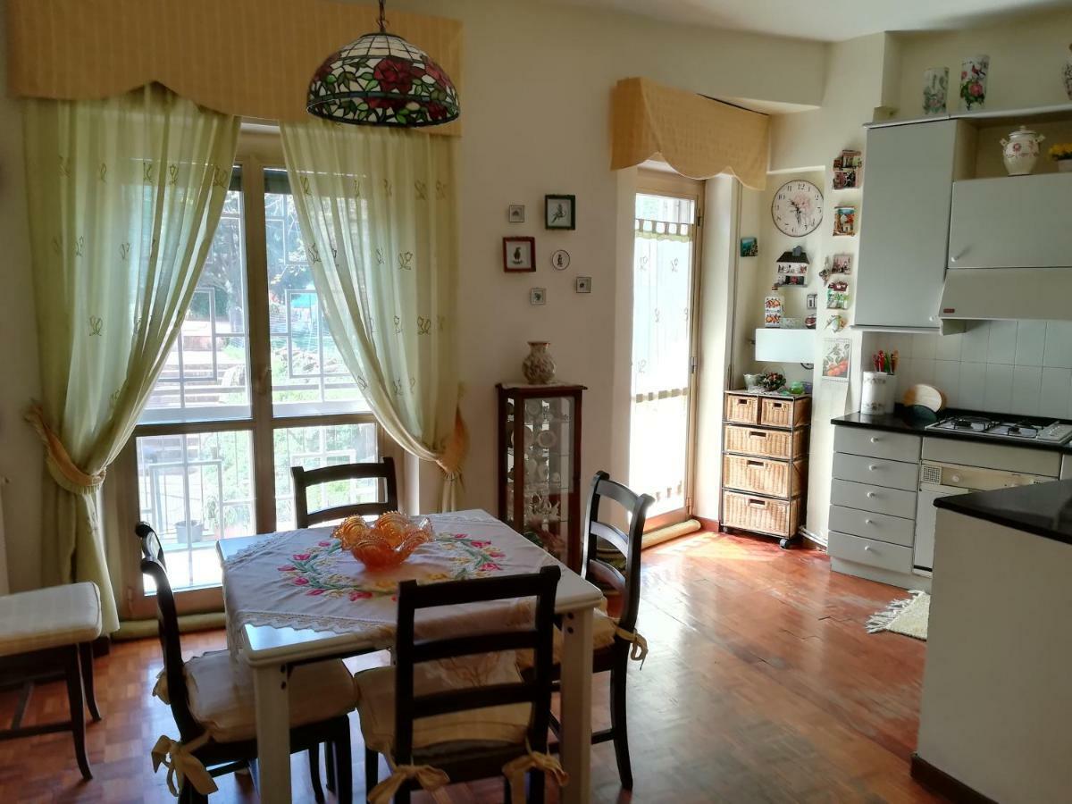 Casa Meriva เนเปิลส์ ภายนอก รูปภาพ