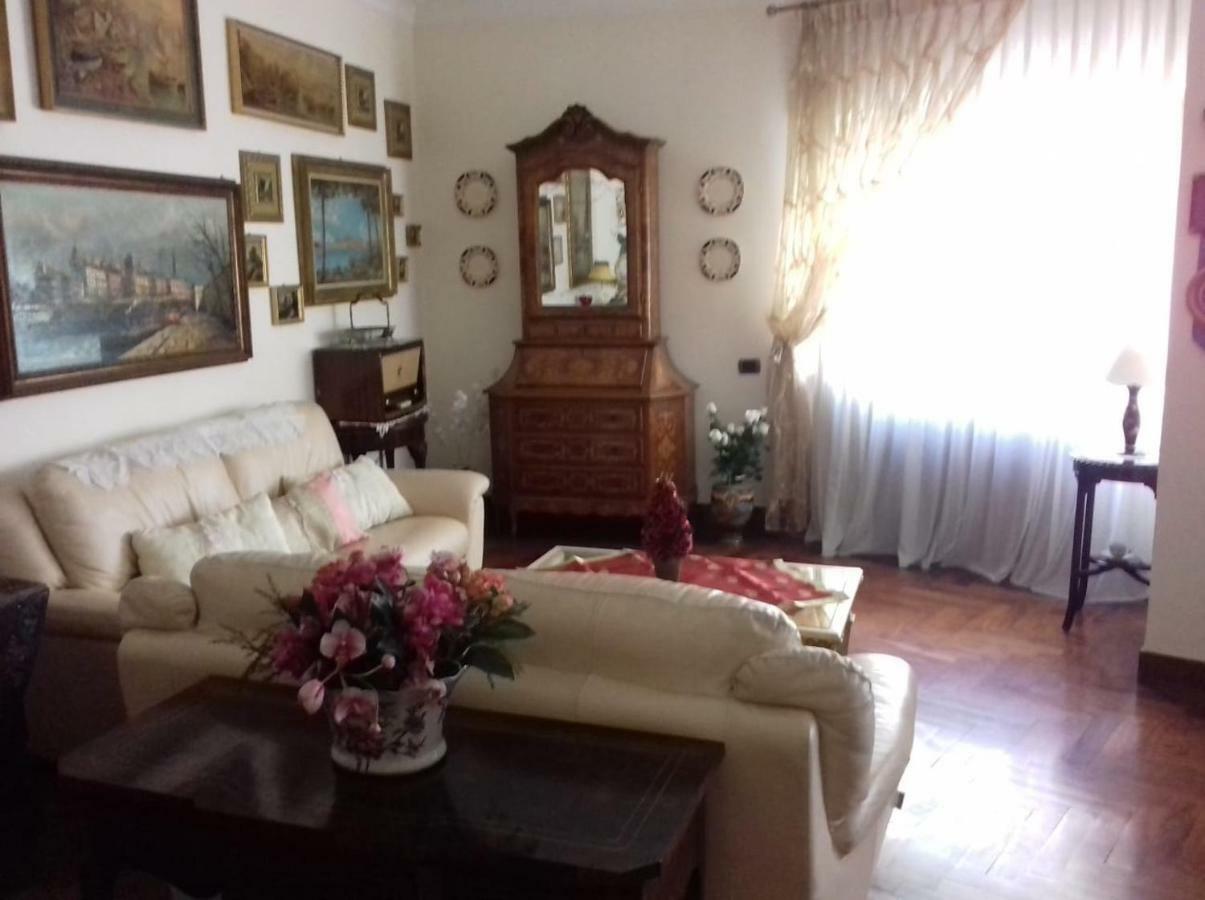 Casa Meriva เนเปิลส์ ภายนอก รูปภาพ