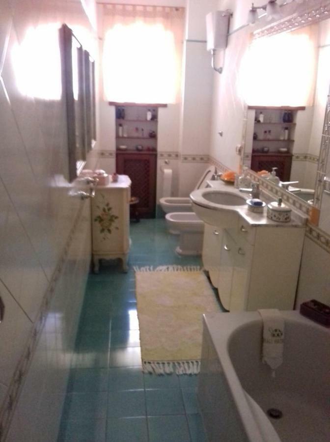 Casa Meriva เนเปิลส์ ภายนอก รูปภาพ